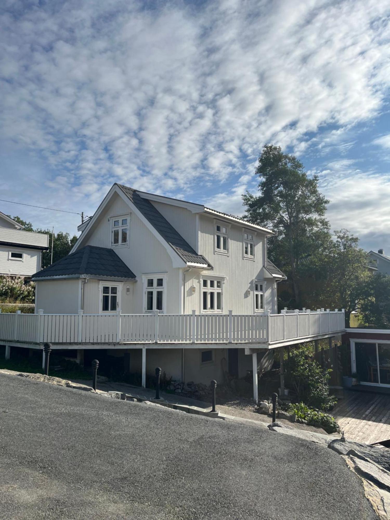 Husly Reine - Your Home With Reinebringen View Extérieur photo